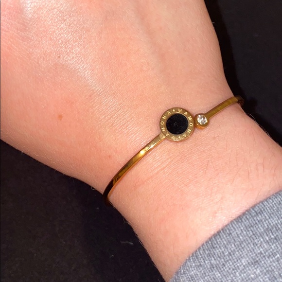 Jewelry - Bracelet black and white gem